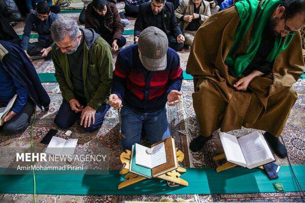 برگزاری مراسم «ام داوود» در حرم حضرت معصومه (ع)