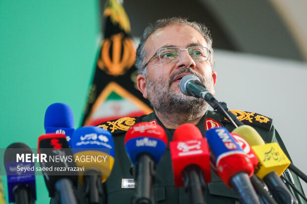 ایران پرچمدار مبارزه با استکبار جهانی است