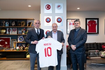 Iran football president Taj visits his Turkish counterpart Hacıosmanoğlu