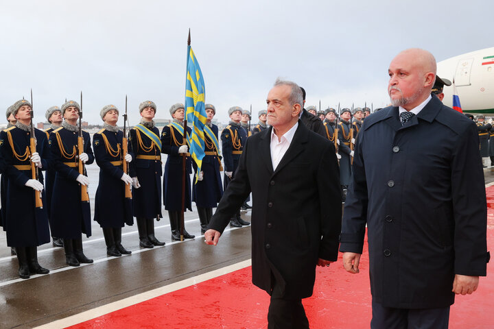 Cumhurbaşkanı Pezeşkiyan Moskova'da (+video) Cumhurbaşkanı Pezeşkiyan Moskova'da (+video)