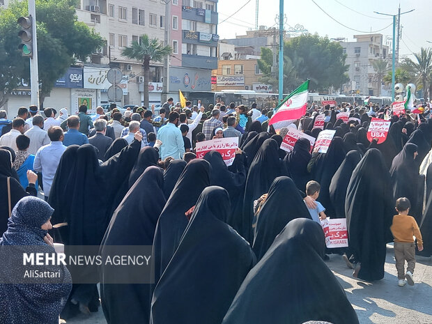 راهپیمایی بزرگ «جمعه نصر» در بندرعباس برگزار شد