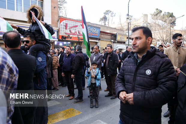 راهپیمایی «جمعه نصر» در سنندج