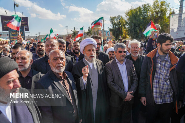 راهپیمایی جشن پیروزی و نصر الهی در شیراز