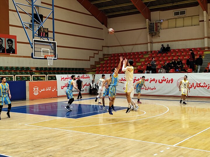 مقاومت شهرداری تبریز پیروز بازی خانگی در مصاف با نفت امیدیه شد مقاومت شهرداری تبریز پیروز بازی خانگی در مصاف با نفت امیدیه شد