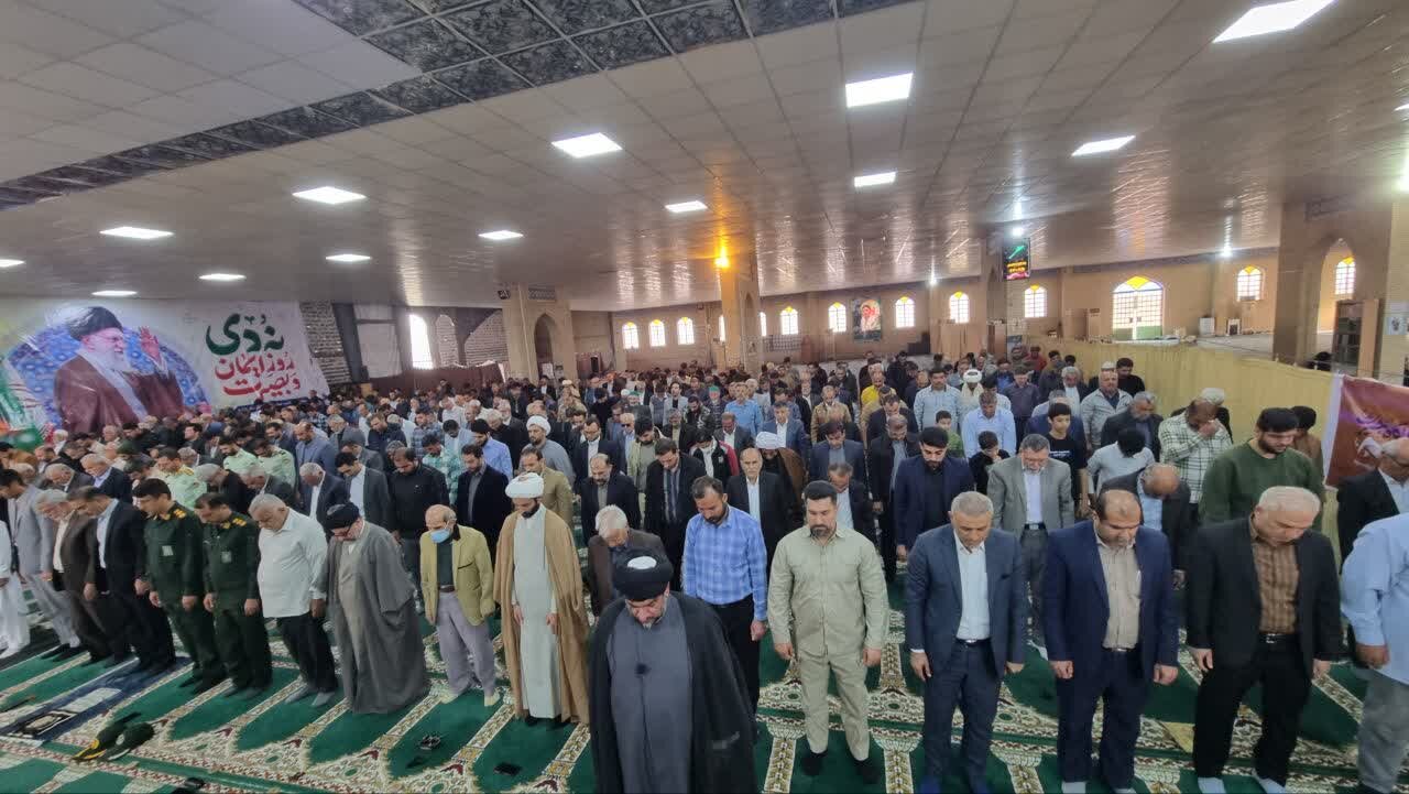 همه به فرماندار جدید گناوه در انجام مسئولیت کمک کنند همه به فرماندار جدید گناوه در انجام مسئولیت کمک کنند