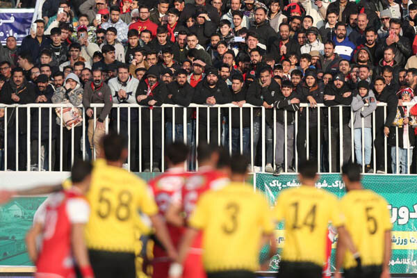 کارشناس فوتبال: اگر پرسپولیس نشد دوست دارم سپاهان قهرمان لیگ برتر شود