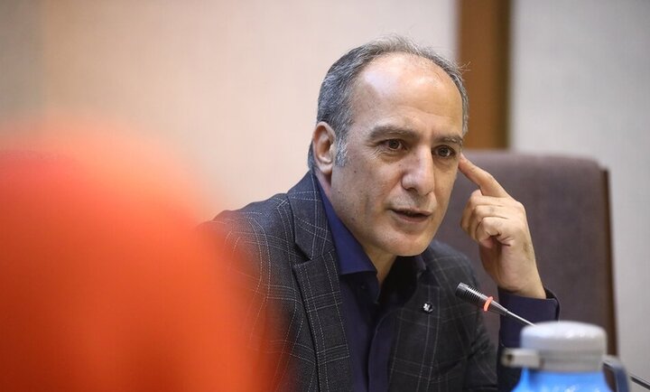 مجموعه‌شعری برای نوجوان‌ها؛ شعر نوجوان کم‌مخاطب نیست، کودکانه است!