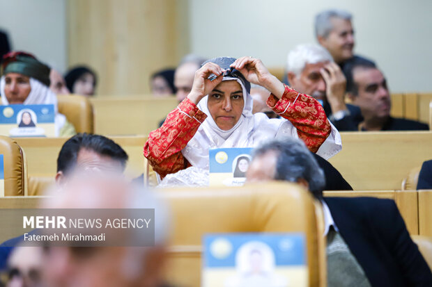 همایش تجلیل از برگزیدگان بخش کشاورزی 19