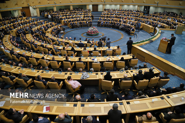 تجلیل از ۱۲ بهره بردار نمونه ملی بخش کشاورزی آذربایجان شرقی