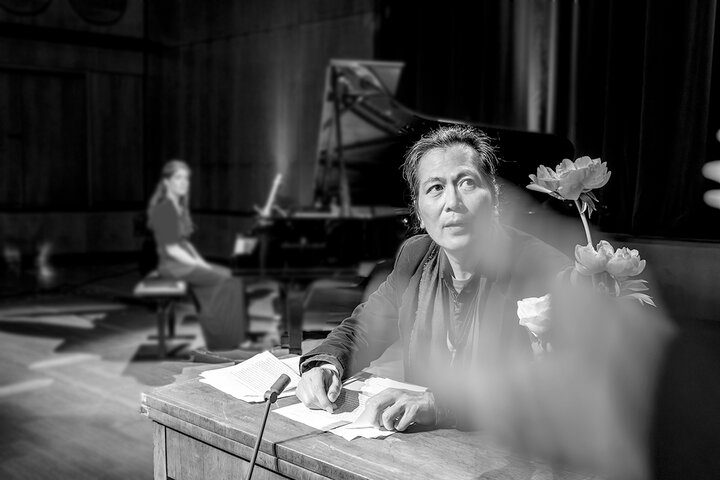 زبان «بیونگ» غربی ولی روح کلامش شرقی است؛ جامعه سرمایهداری با پنبه سر میبرد