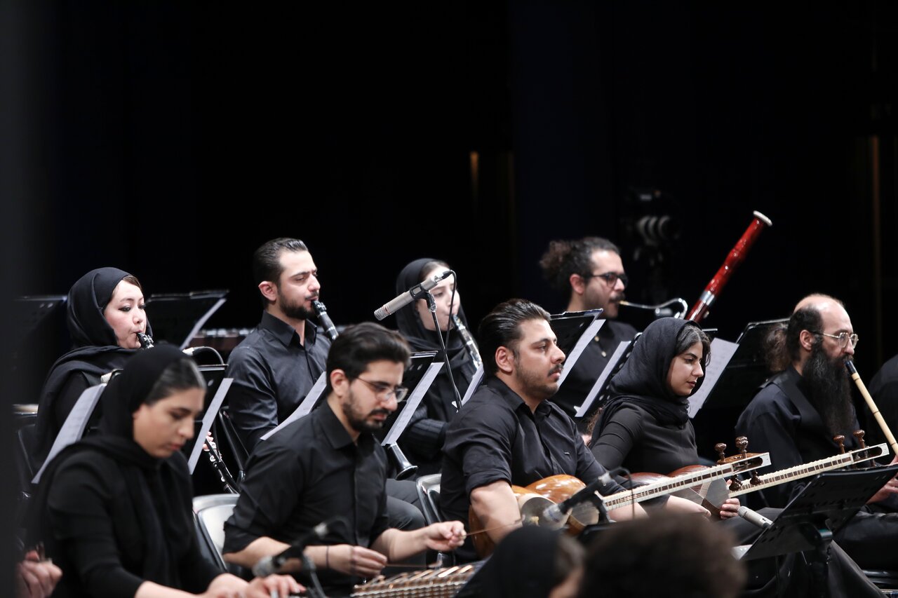 تماشای یک سوگواری موسیقایی در شب اصالتها؛ موسیقی ایرانی به مدرن شدن نیازمند است تماشای یک سوگواری موسیقایی در شب اصالتها؛ موسیقی ایرانی به مدرن شدن نیازمند است