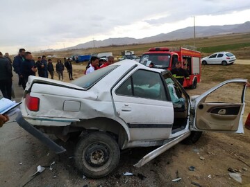 ۳ مجروح بر اثر تصادف ۲ سواری پژو در محور روستایی شهرستان نهبندان