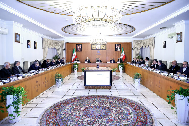 جلسه هیئت دولت به ریاست پزشکیان برگزار شد جلسه هیئت دولت به ریاست پزشکیان برگزار شد