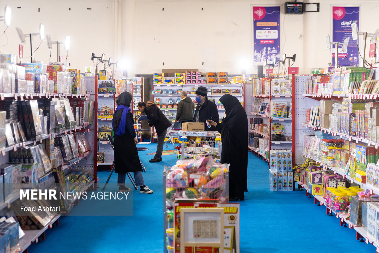 دورهمی تولیدکنندگان اسباببازی ایرانی؛ از پارچههای لِیلِی تا فوتبالدستی