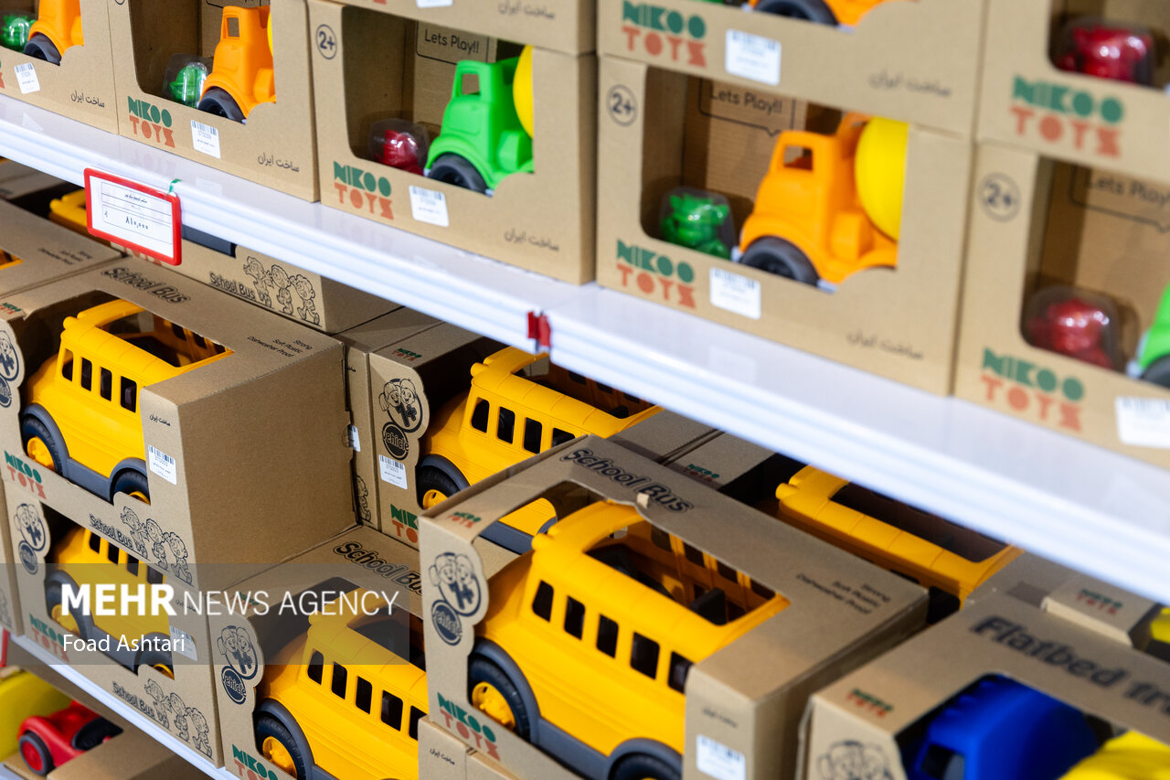 دورهمی تولیدکنندگان اسباببازی ایرانی؛ از پارچههای لِیلِی تا فوتبالدستی
