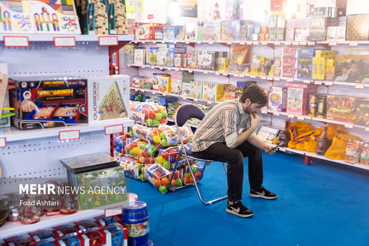دورهمی تولیدکنندگان اسباببازی ایرانی؛ از پارچههای لِیلِی تا فوتبالدستی