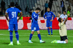 Esteghlal's coaching carousel spins again