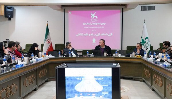 بازیهای خانوادگی راهی برای رسیدن به ادبیات مشترک است 3