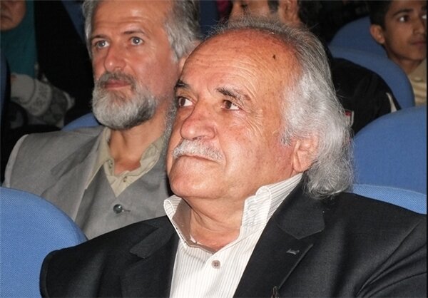 شعر نباید محدود به کنگرهها باشد؛ شاعری که در 70 سالگی جوانانه شعر میگوید!