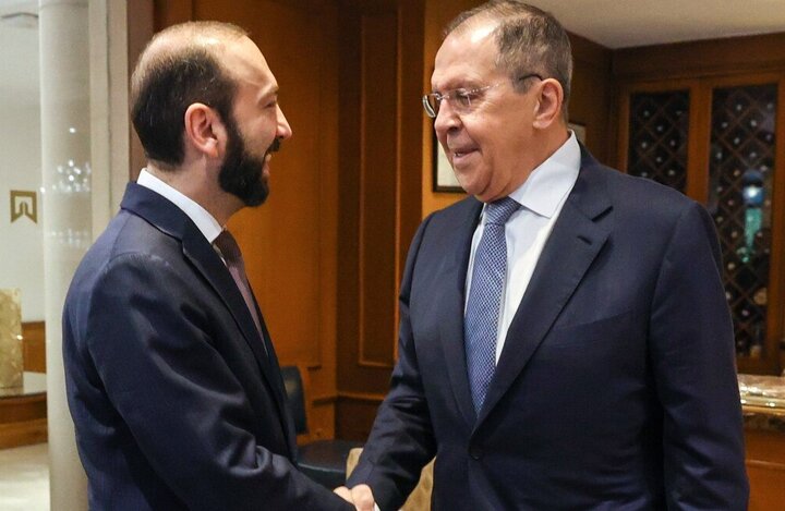 لاوروف: به عادیسازی روابط ایروان- باکو کمک میکنیم