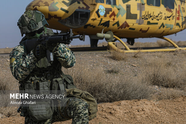 از شلیک بمبهای نقطهزن تا آزمایش سیستم جدید مقابله با ریزپرندهها در رزمایش نزجا