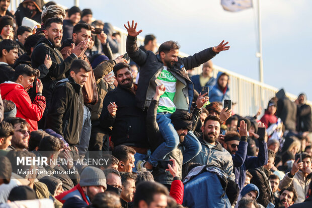 لیگ برتر فوتبال - سپاهان اصفهان و چادرملو اردکان