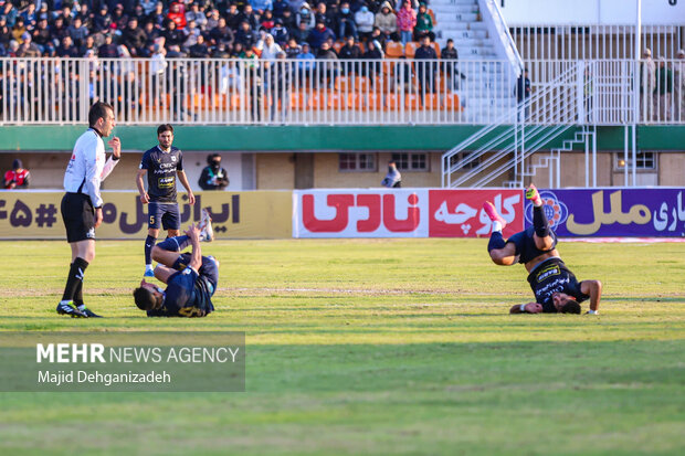 لیگ برتر فوتبال - سپاهان اصفهان و چادرملو اردکان