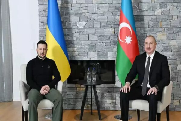 Aliyev ve Zelenski Davos'ta bir araya geldi