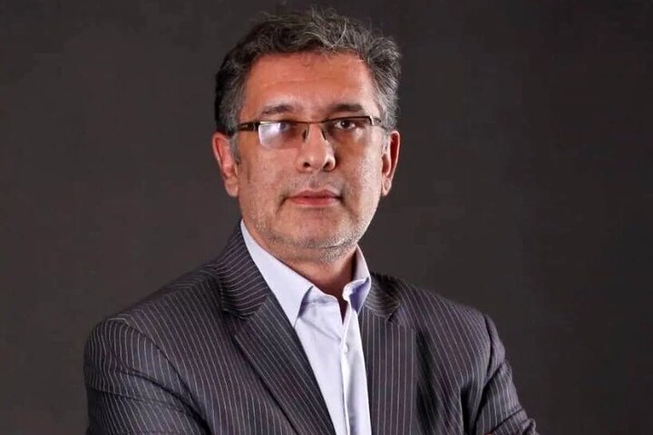 ابوالفتح : آمریکای ترامپ خیلی عریان میگوید من گردن کلفت هستم