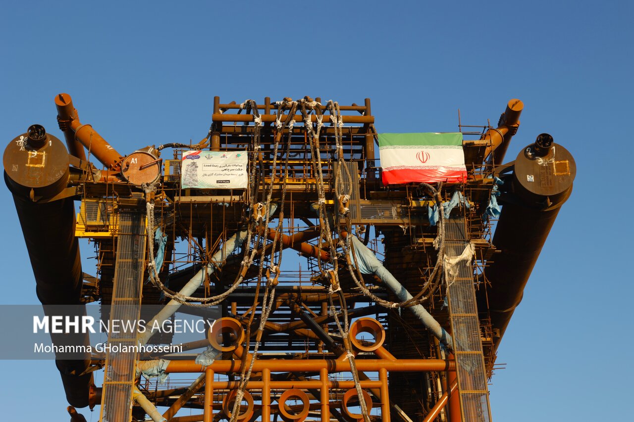 ثبت رکوردهای جدید تولید نفت و گاز در شرایط تحریم و جنگ ثبت رکوردهای جدید تولید نفت و گاز در شرایط تحریم و جنگ