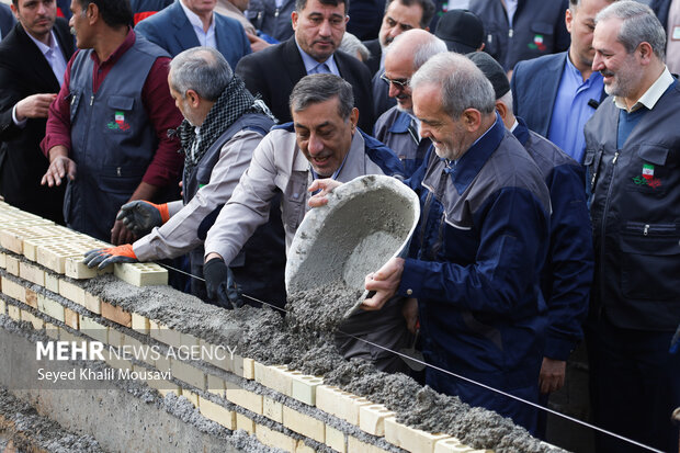 دومین روز از سفر رئیس جمهور به خوزستان