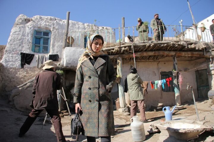 Gülümseme ve ağlamanın iç içe geçtiği bir kadın hikayesi: "Sonsuz"