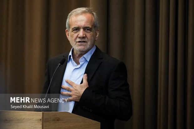 رئیس جمهور ملارد را به مقصد شهریار ترک کرد رئیس جمهور ملارد را به مقصد شهریار ترک کرد