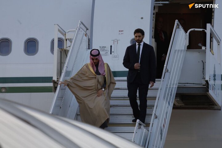 سفر وزیر خارجه عربستان به بیروت پس از ۱۵ سال/ بنفرحان: همه باید به توافق آتشبس لبنان پایبند باشند