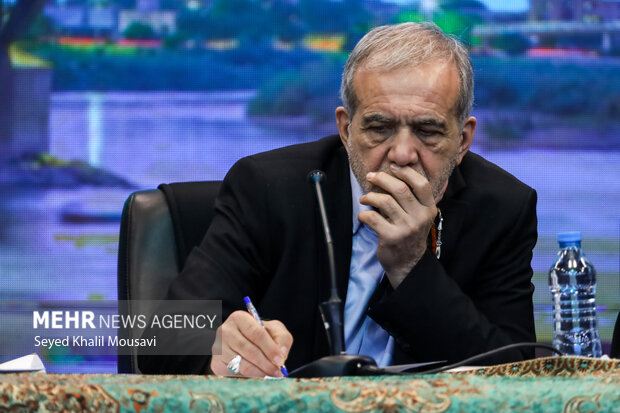 بیتوجهی به صالحیه در سفر رئیس جمهور؛ پروژه شاخص ورزشی افتتاح نشد