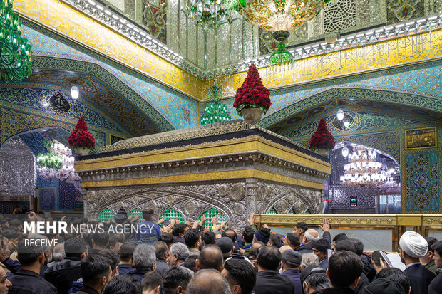 سیاه‌پوشی حرم مطهر رضوی در آستانه شهادت موسی بن جعفر (ع)