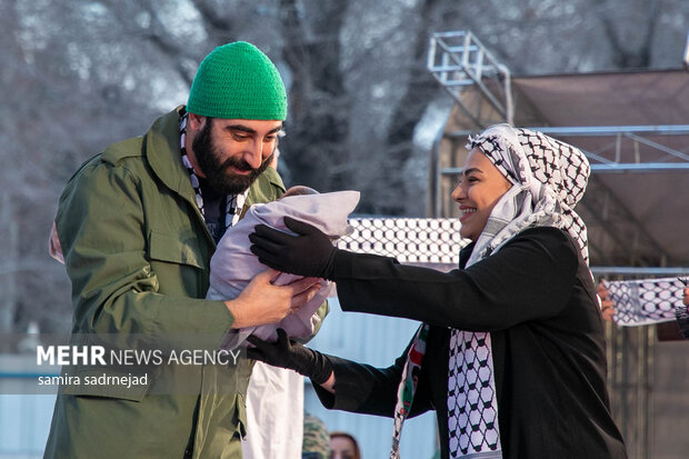 از نمایشهایی که در برقراری ارتباط الکن هستند تا حضور بیسر و صدای آقای وزیر در جشنواره از نمایشهایی که در برقراری ارتباط الکن هستند تا حضور بیسر و صدای آقای وزیر در جشنواره