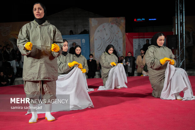 سومین روز جشنواره تئاتر فجر