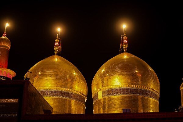 شہادت امام موسی کاظمؑ، کاظمین میں روضے کے پرچم کی تبدیلی