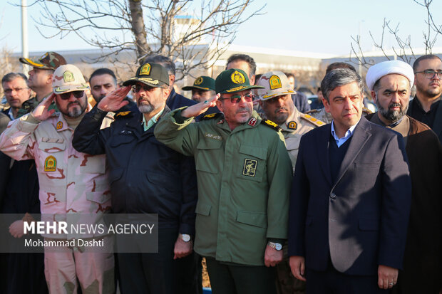 استقبال از شهید محسن ایران نژاد در فرودگاه اردبیل