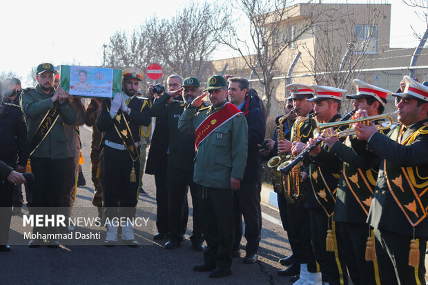 استقبال از شهید محسن ایران نژاد در فرودگاه اردبیل