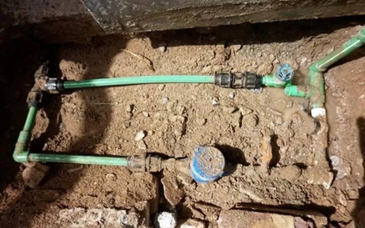 شهروندان یخ زدگی تاسیسات آب و فاضلاب را جدی بگیرند