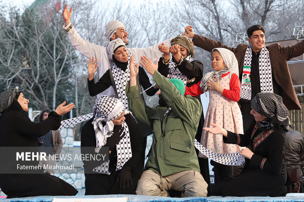 عروض مسرحية تتحدث عن غزة في اليوم الرابع لمهرجان فجر الدولي للمسرح