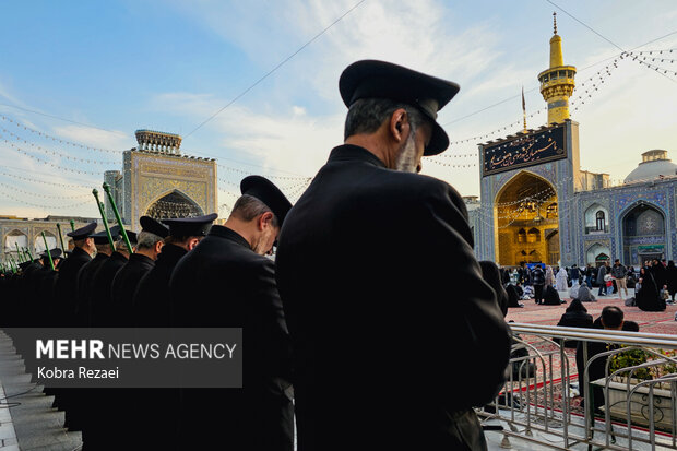 حرم الامام الرضا (ع) في ليلة استشهاى الامام الكاظم(ع)