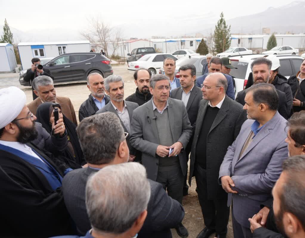 رایزنی استاندار با وزیر برای بیمارستان ۶ساله؛ «گهر دورود» مرخص میشود؟