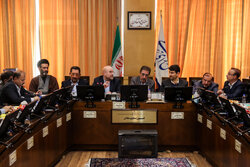 Iran Parl.’s Industries, Mines Commission holds meeting