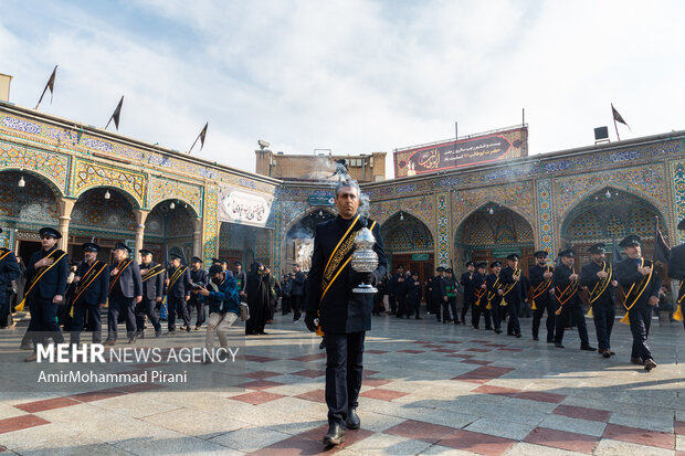 دسته عزای خادمان حرم حضرت معصومه(س) در سوگ امام کاظم(ع)