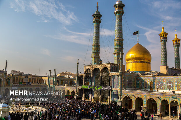 دسته عزای خادمان حرم حضرت معصومه(س) در سوگ امام کاظم(ع)