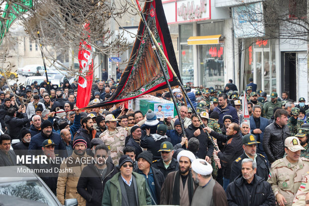 تشییع پیکر شهید محسن ایران نژاد در اردبیل