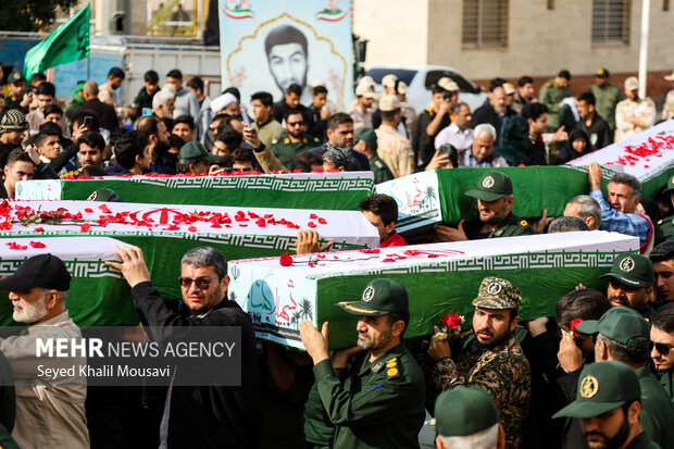 خوزستان در سال ۱۴۰۳؛ از مشکلات زیست محیطی تا سفر رئیس جمهور خوزستان در سال ۱۴۰۳؛ از مشکلات زیست محیطی تا سفر رئیس جمهور